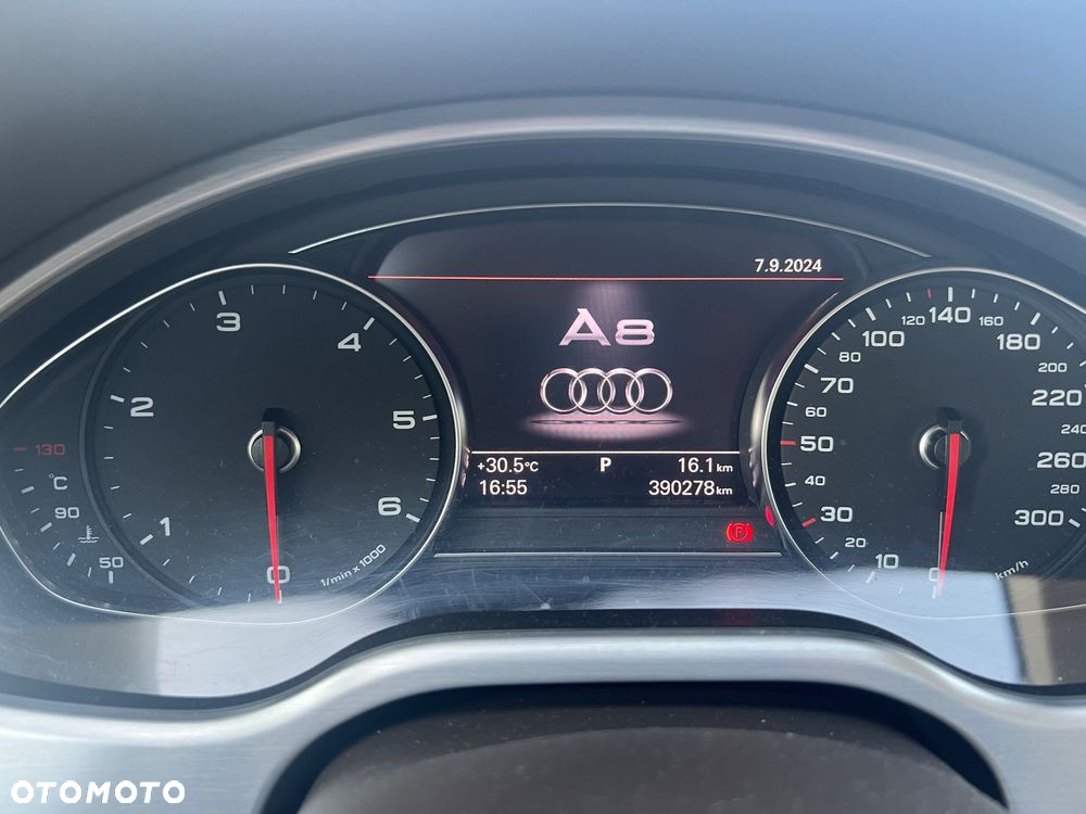 Audi A8 4.2 TDI DPF quattro tiptronic - 15
