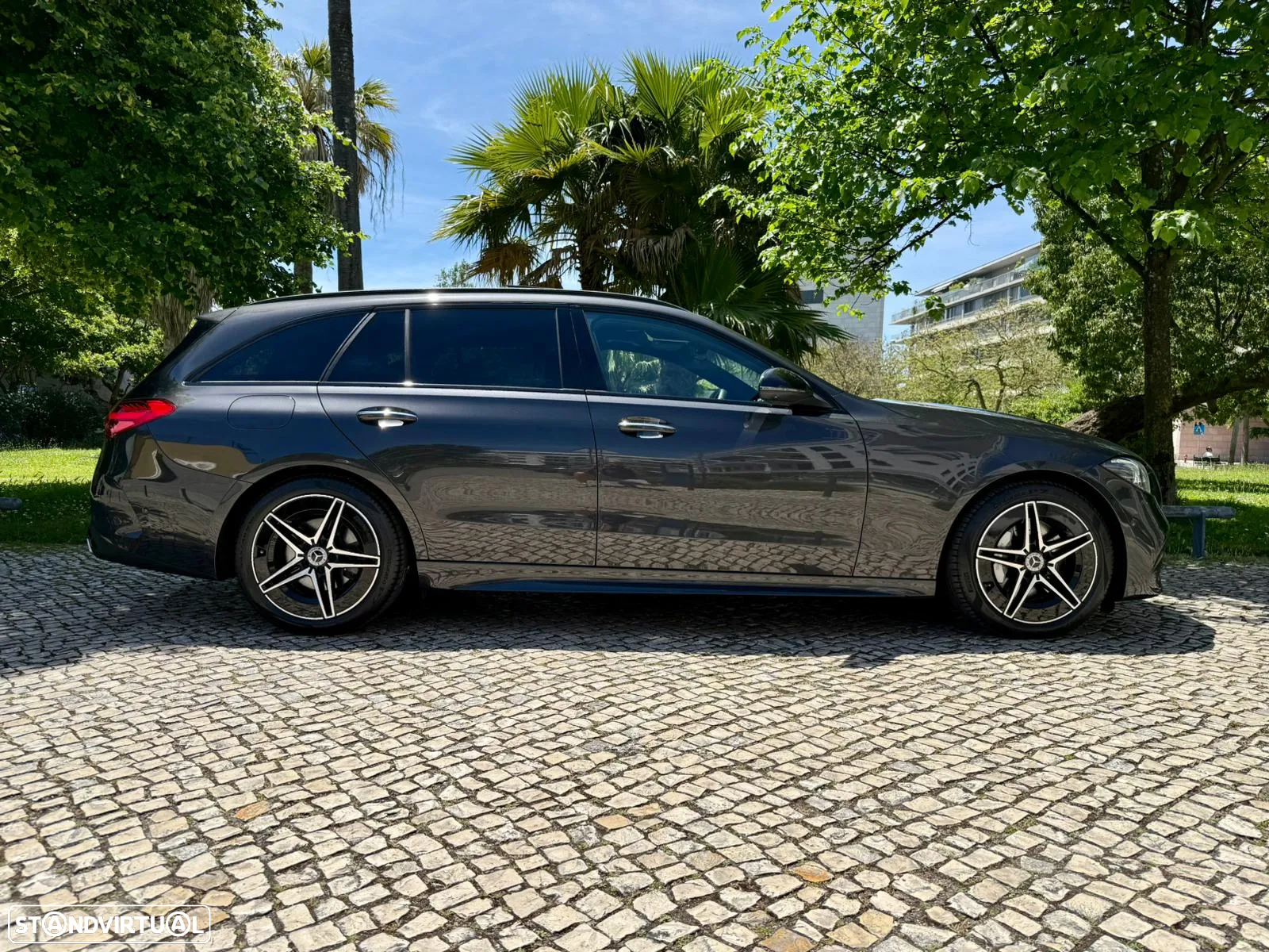 Mercedes-Benz C 220 Station d 9G-TRONIC 4Matic AMG Line - 13