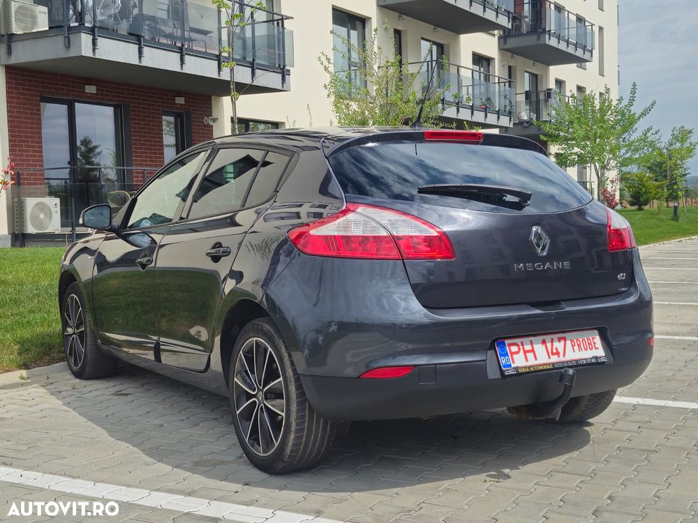 Renault Megane ENERGY dCi 110 Start & Stop Bose Edition - 6