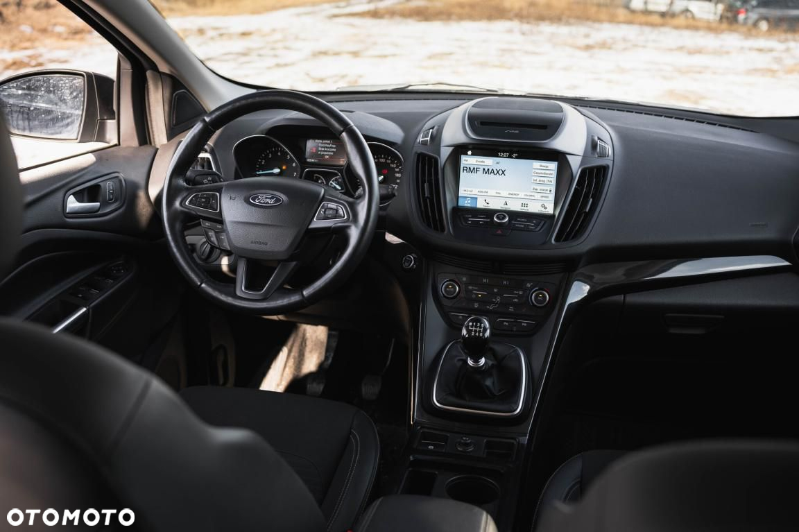 Ford Kuga - 3