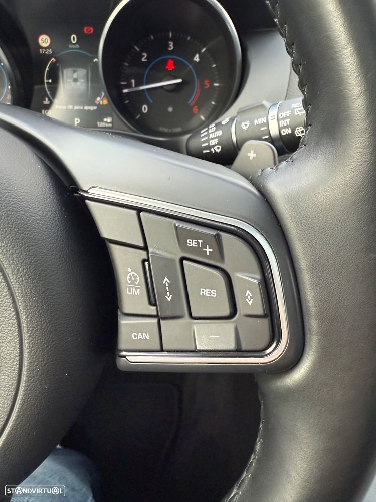 Jaguar F-Pace 20d Aut. Prestige - 24