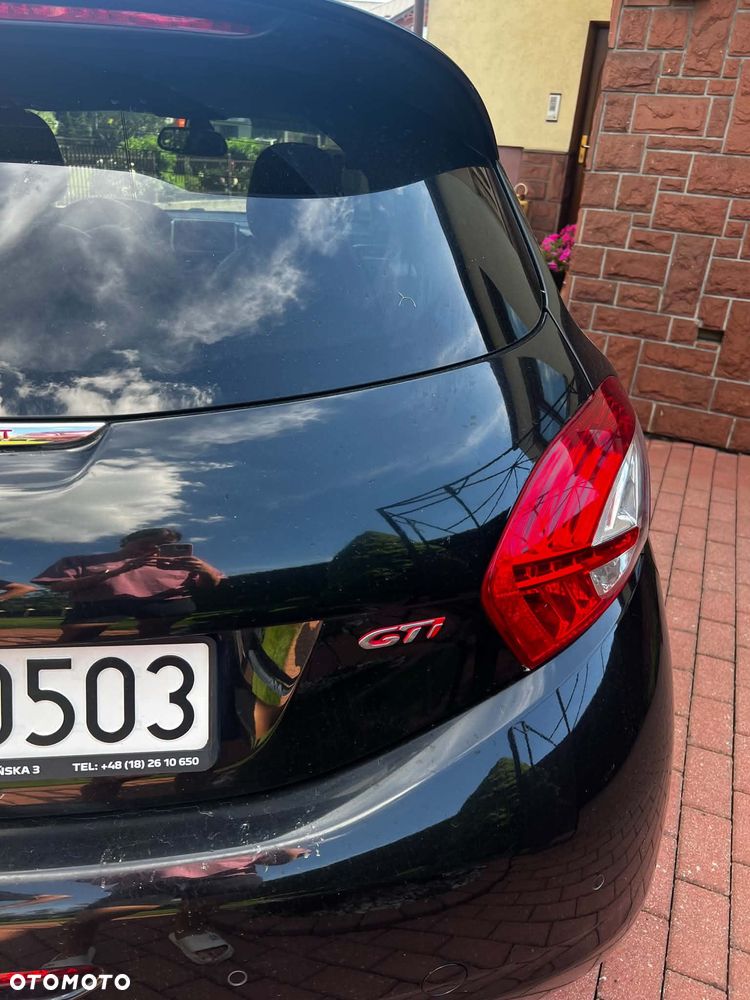 Peugeot 208 - 9