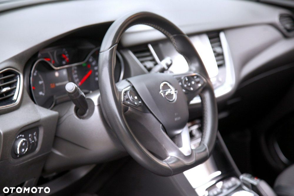 Opel Grandland X - 17