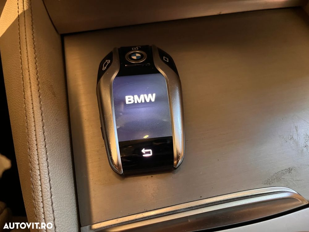 BMW Seria 5 530e xDrive AT PHEV - 19