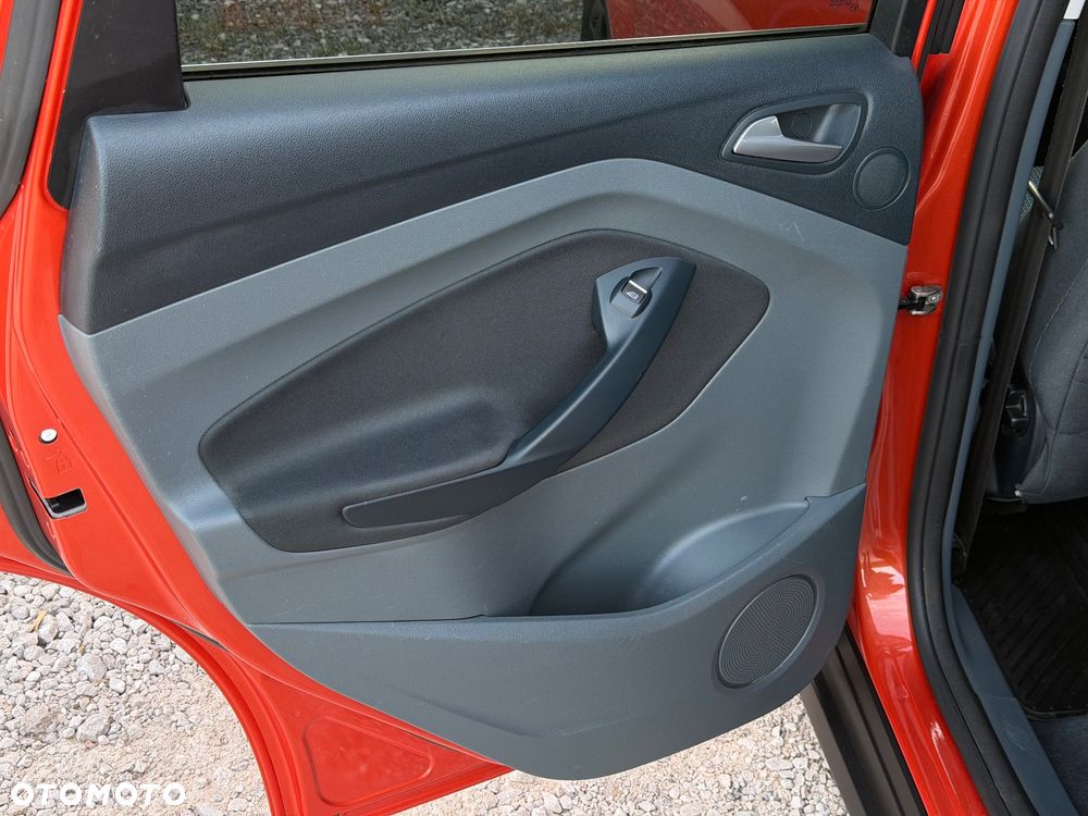 Ford C-MAX 1.6 Titanium - 24