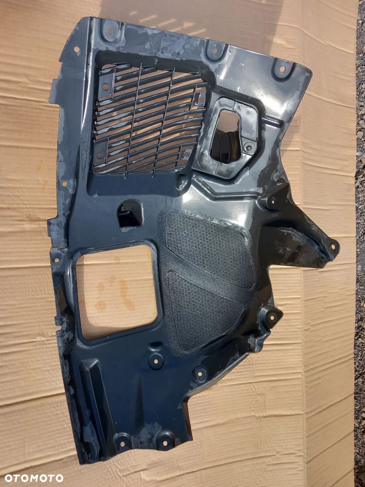 Nadkole p/p + wlot powietrza BMW 8 G14,G15,G16 - 2