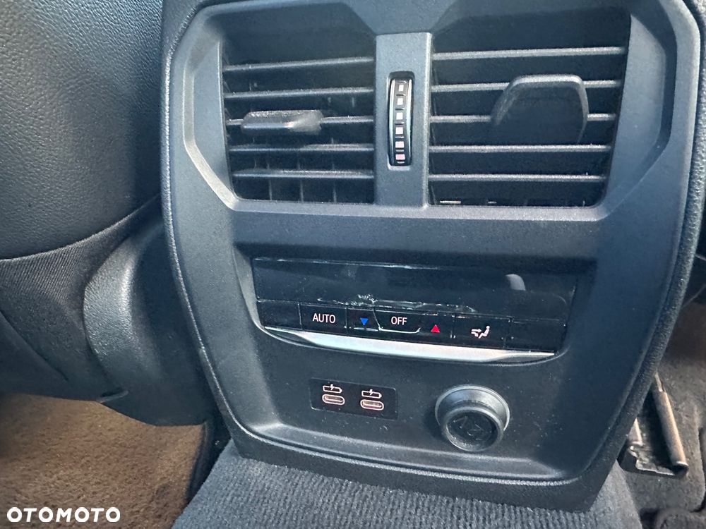 BMW Seria 3 330i M Sport - 19