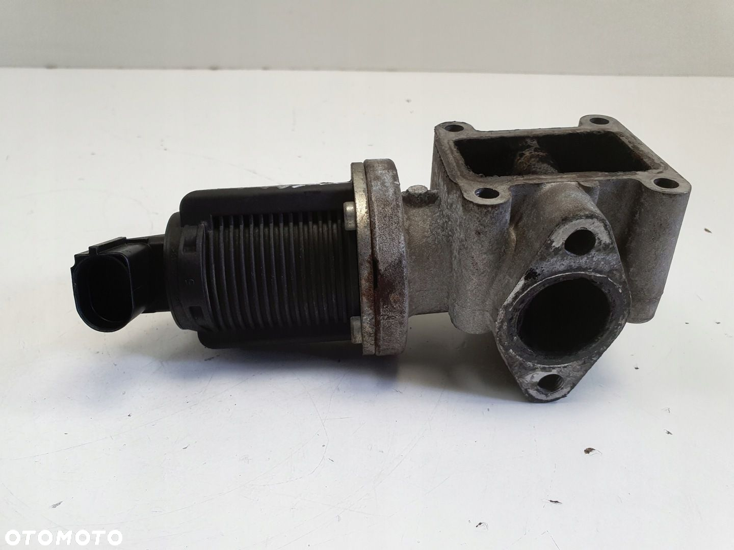Opel Vectra C 1.9 CDTI ZAWÓR EGR 55215031 - 4