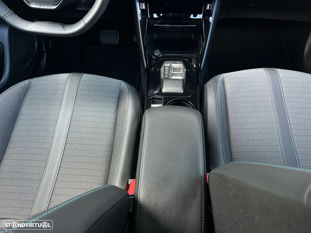 Peugeot e-2008 50 kWh Allure - 26
