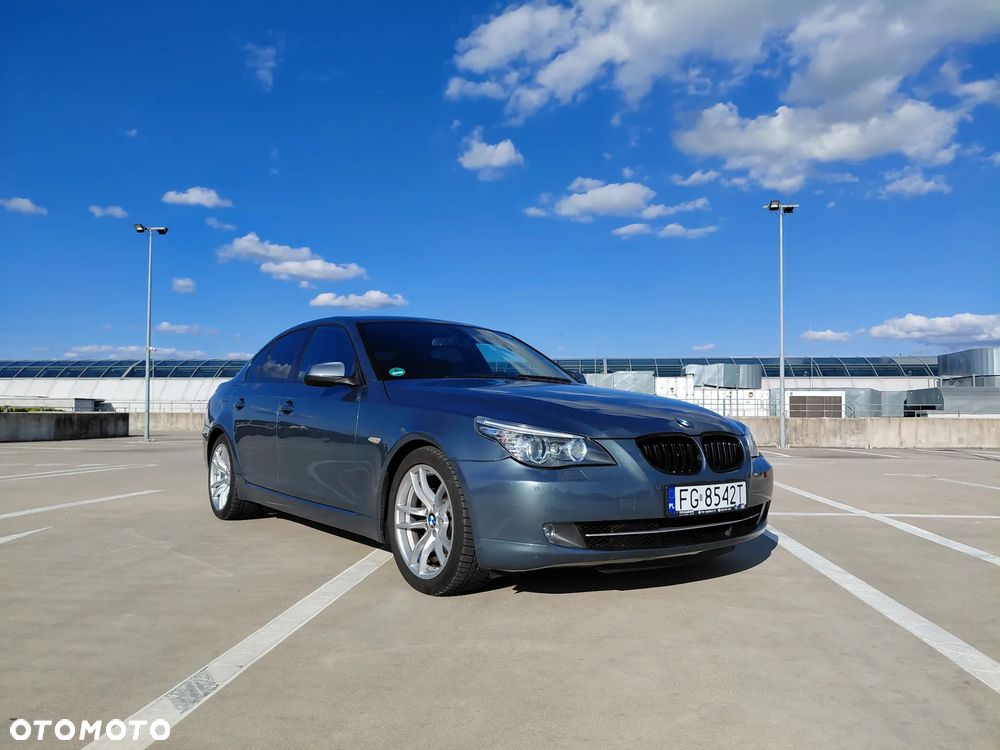 BMW Seria 5 520d Edition Sport - 13