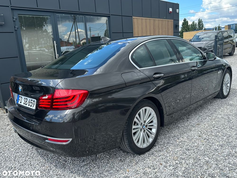 BMW Seria 5 520i Luxury Line - 34