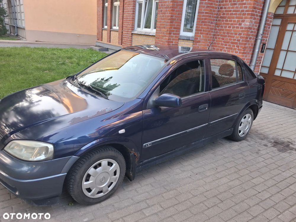 Opel Astra - 2