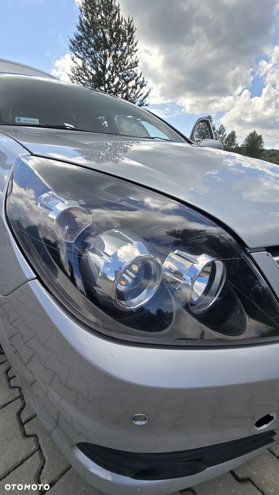 Opel Vectra 1.9 CDTI Cosmo - 32