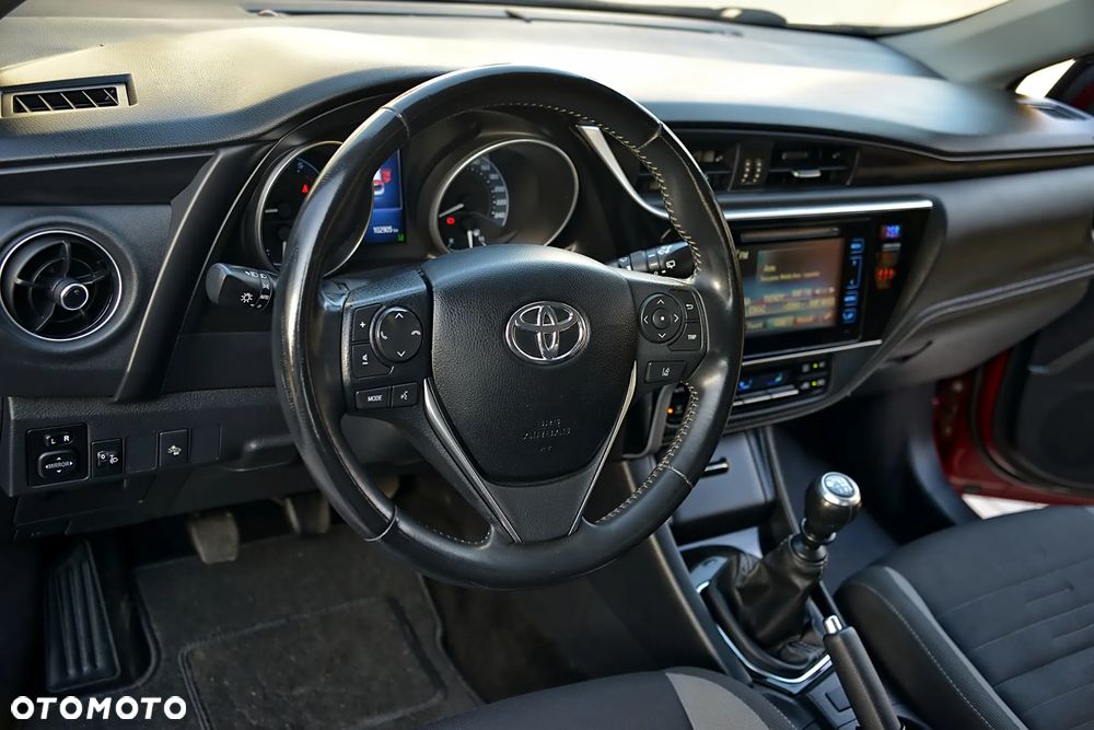 Toyota Auris 1.2 T Dynamic - 25