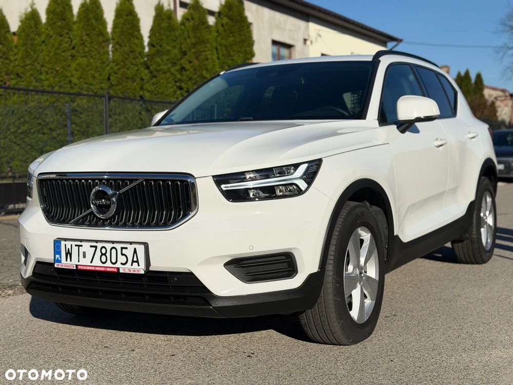 Volvo XC 40 T3 Momentum - 4