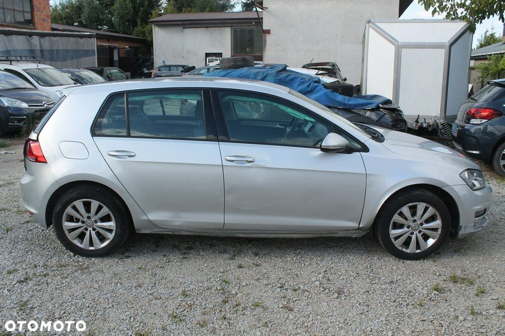 Volkswagen Golf - 4