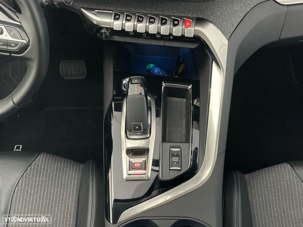 Peugeot 3008 - 16