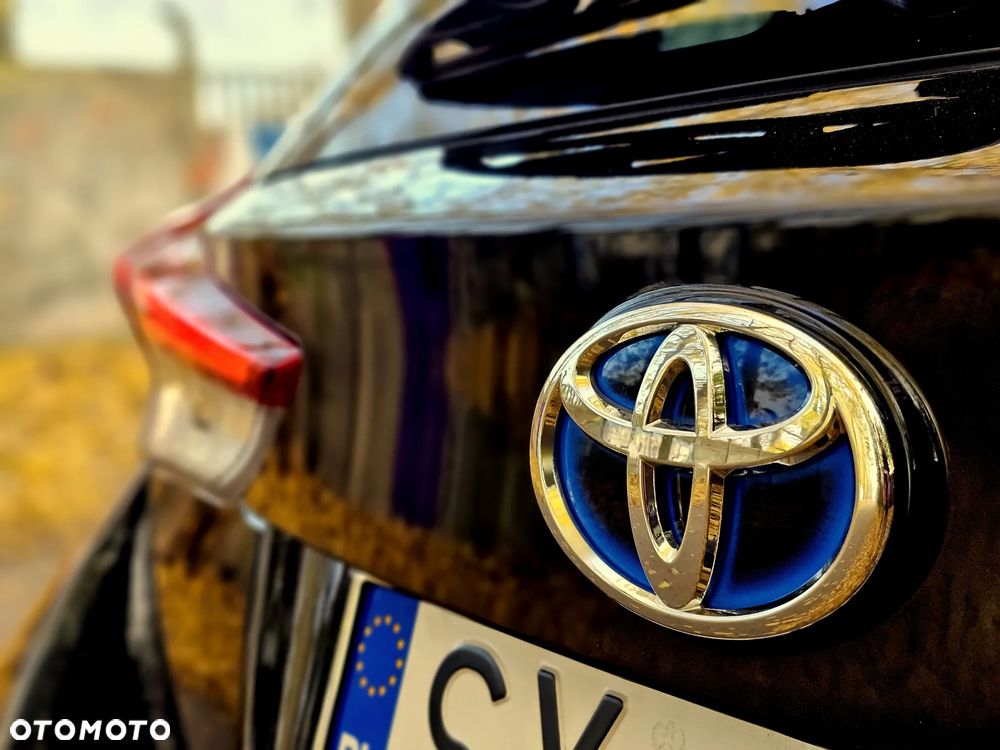 Toyota Auris 1.8 HSD Luna - 17