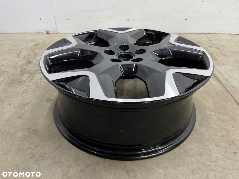 Felga Peugeot 3008 408 4008 5008 DS4 DS7 Opel Grandland 7jx19 ET38 5x108 pojedyncza sztuka 19 cali - 2