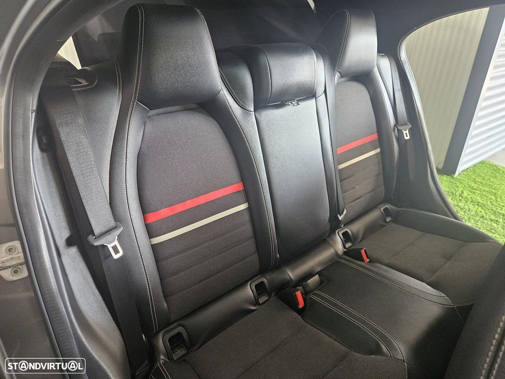 Mercedes-Benz A 180 CDI (BlueEFFICIENCY) - 24