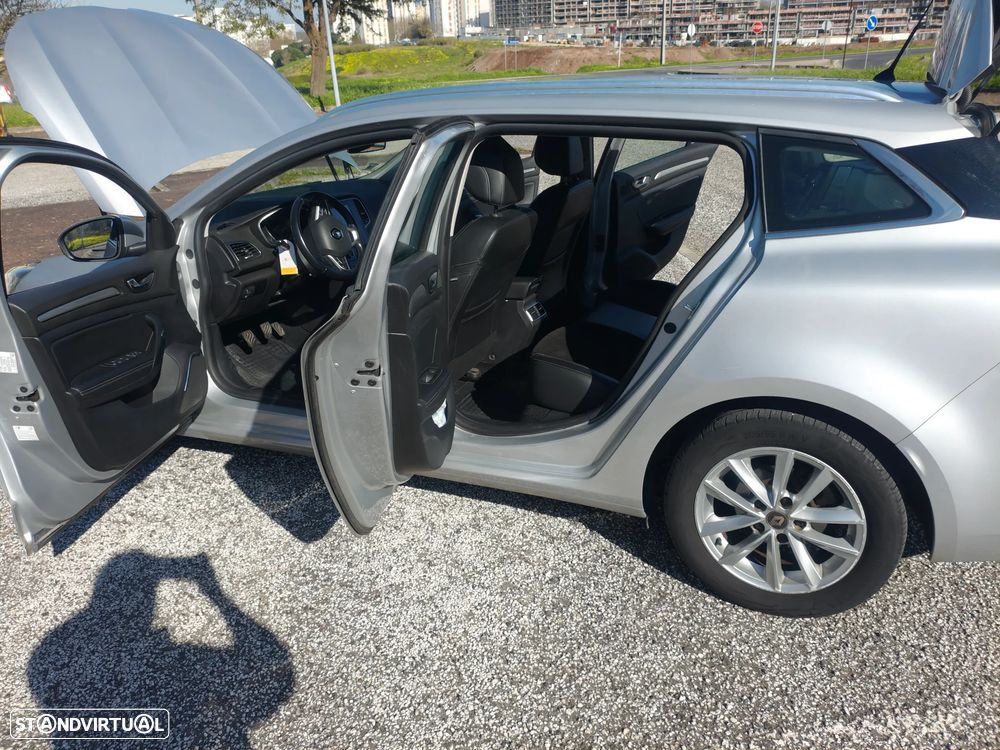 Renault Mégane Sport Tourer 1.6 dCi Intens - 23