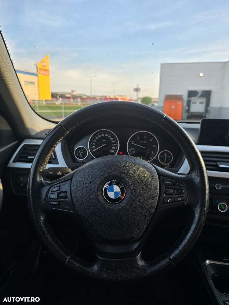 BMW Seria 3 320d xDrive - 8