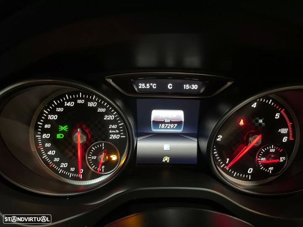 Mercedes-Benz A 160 d Urban - 10