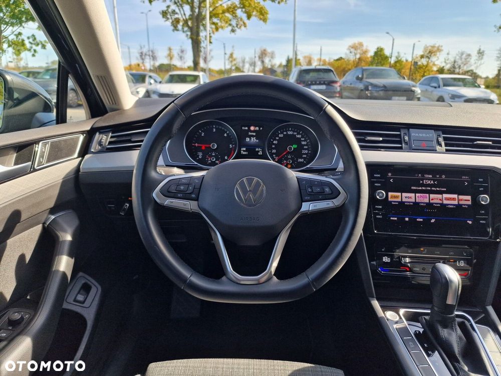 Volkswagen Passat - 18