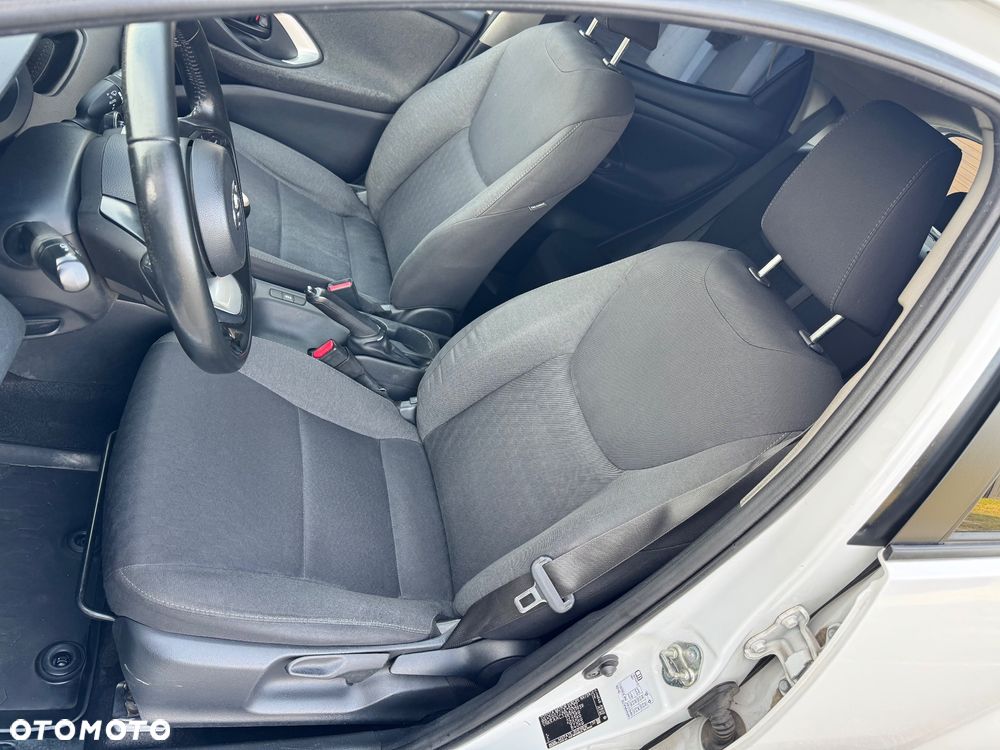Toyota Yaris 1.5 Comfort - 11