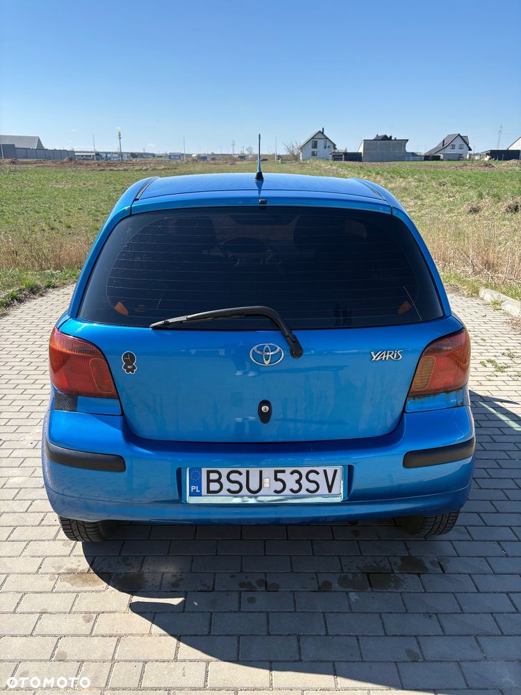 Toyota Yaris 1.0 Base - 3