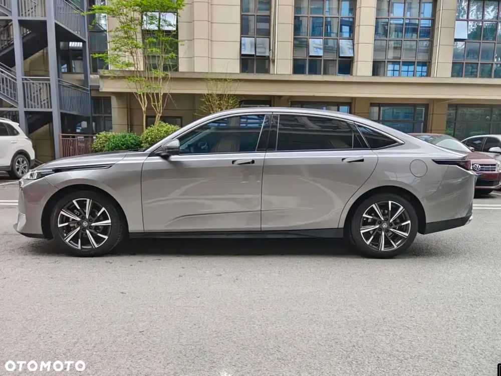 Changan UNI-V - 10