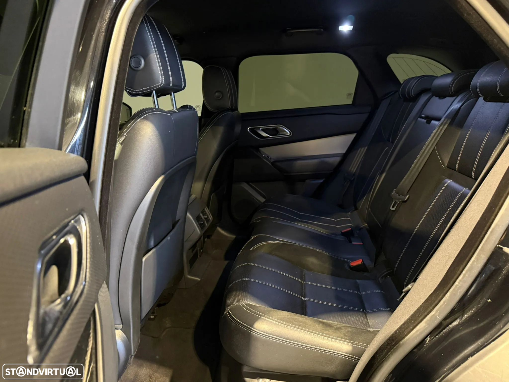 Land Rover Range Rover Velar 2.0 D R-Dynamic - 15