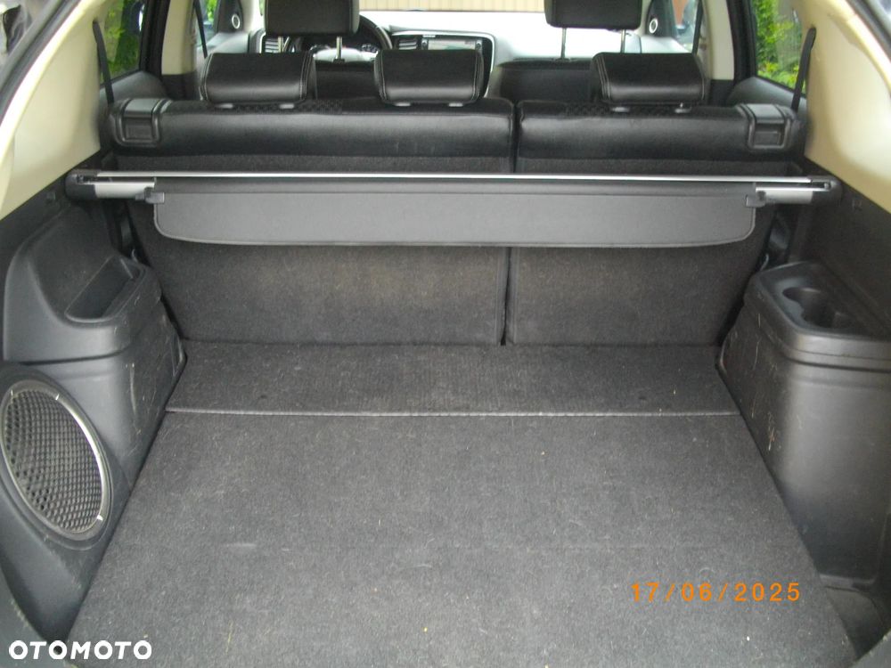 Mitsubishi Outlander Instyle NAVI - 9