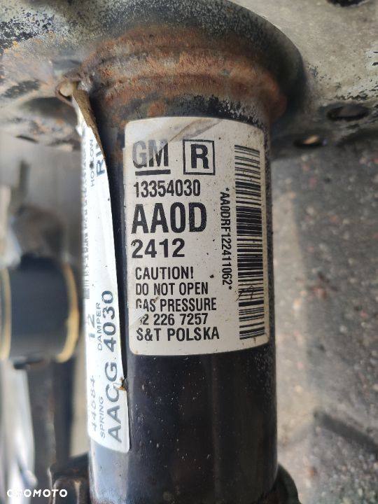 WAHACZ PRAWY I LEWY OPEL ASTRA J - 14