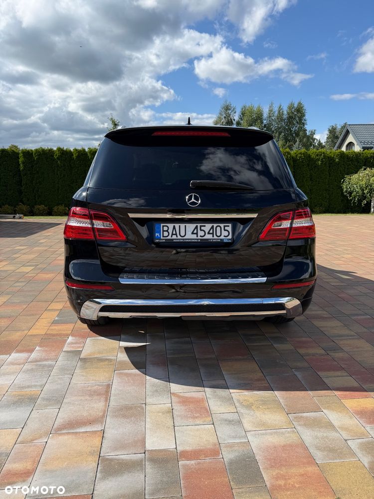 Mercedes-Benz ML 350 BlueTec 4-Matic - 4