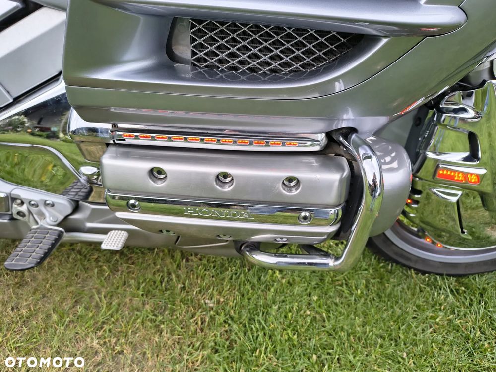 Honda GL - 11