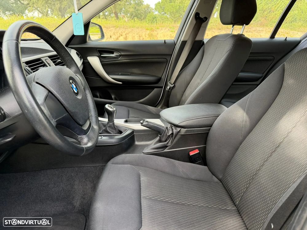 BMW 114 i Sport Line - 8