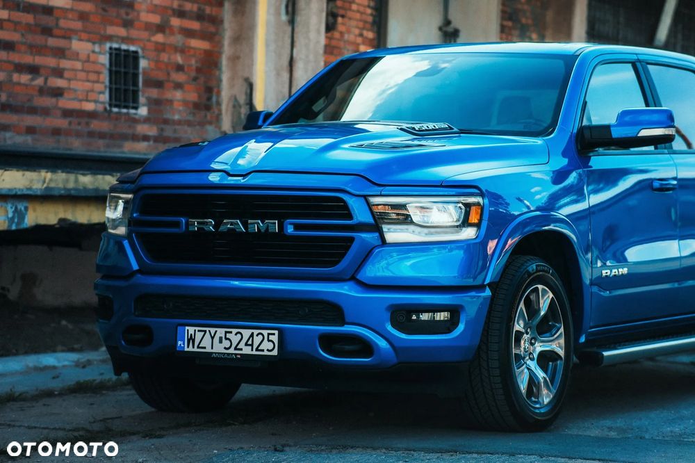 RAM 1500 Crew Cab Laramie - 24