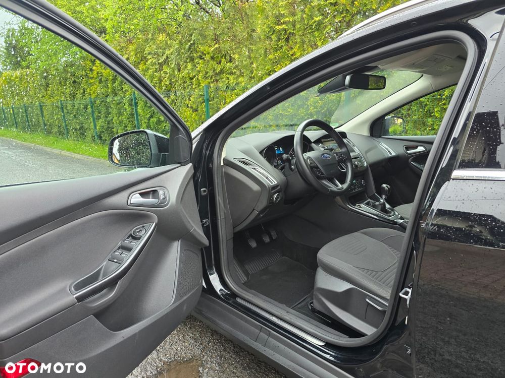 Ford Focus 1.0 EcoBoost Titanium - 22