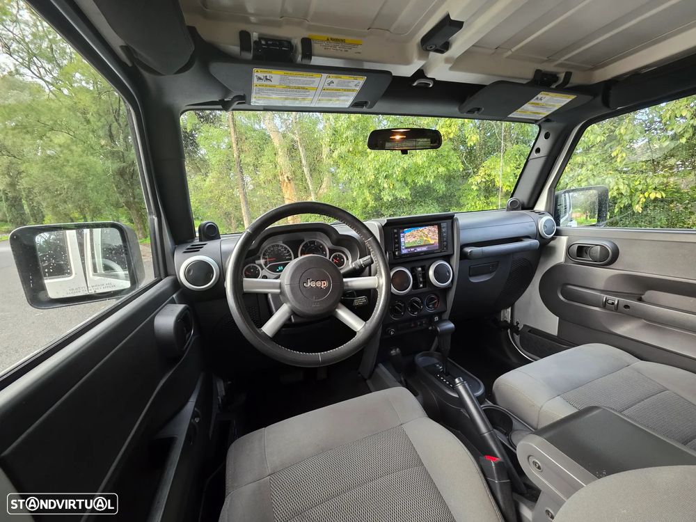 Jeep Wrangler 2.8 CRD ATX Sport - 12