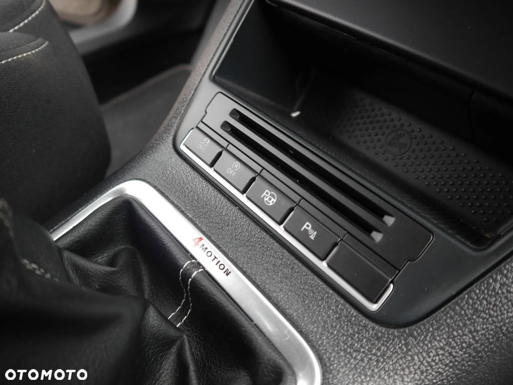 Volkswagen Tiguan 2.0 TDI DPF 4Motion BlueMotion Technology Cup Sport & Style - 10