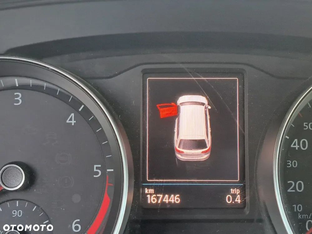 Volkswagen Passat - 11