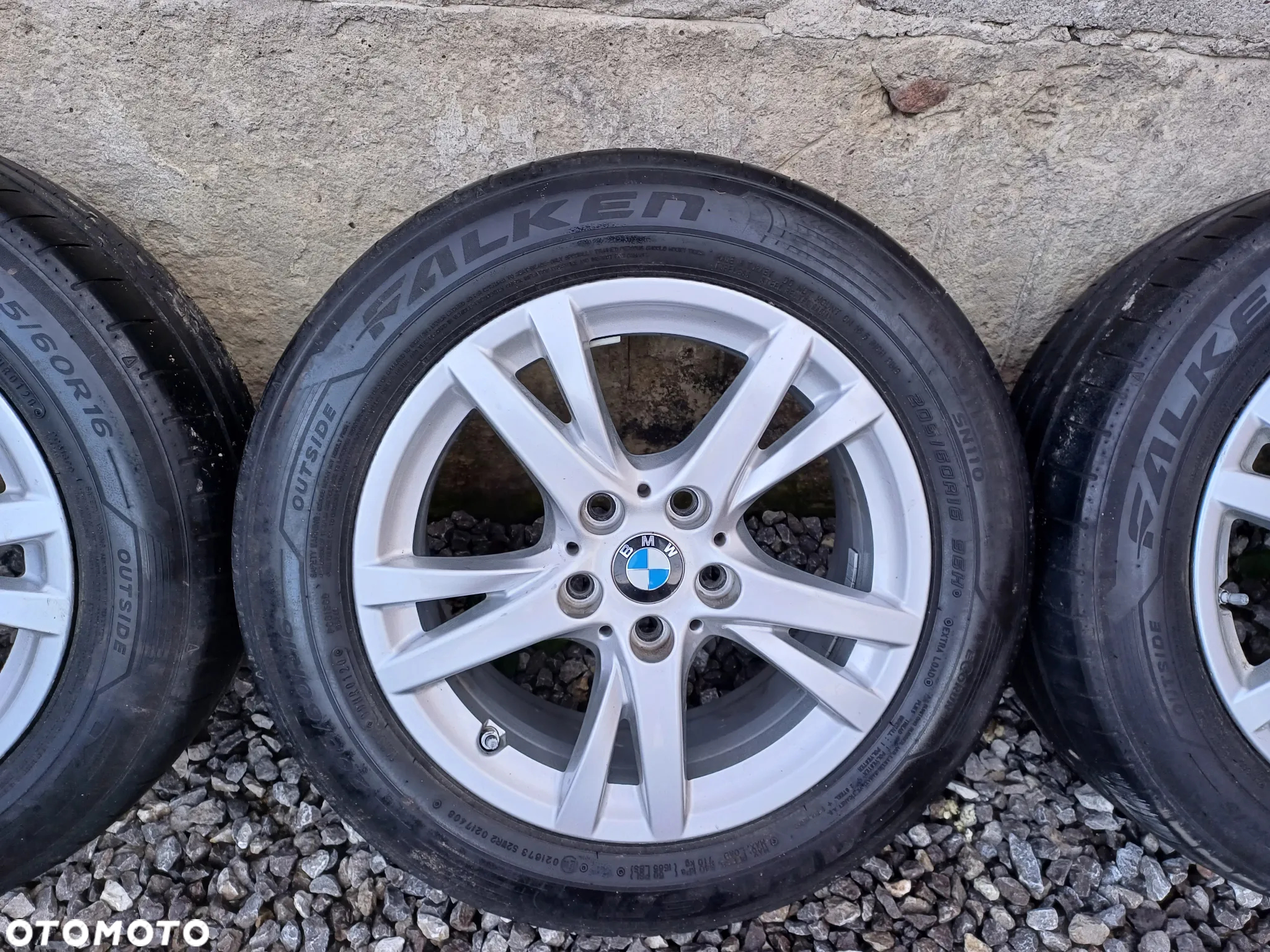 ALUFELGI 6874641 BMW 5X112 205/60/16 ET52 OTWÓR CENTRUJĄCY 66.5MM - 5