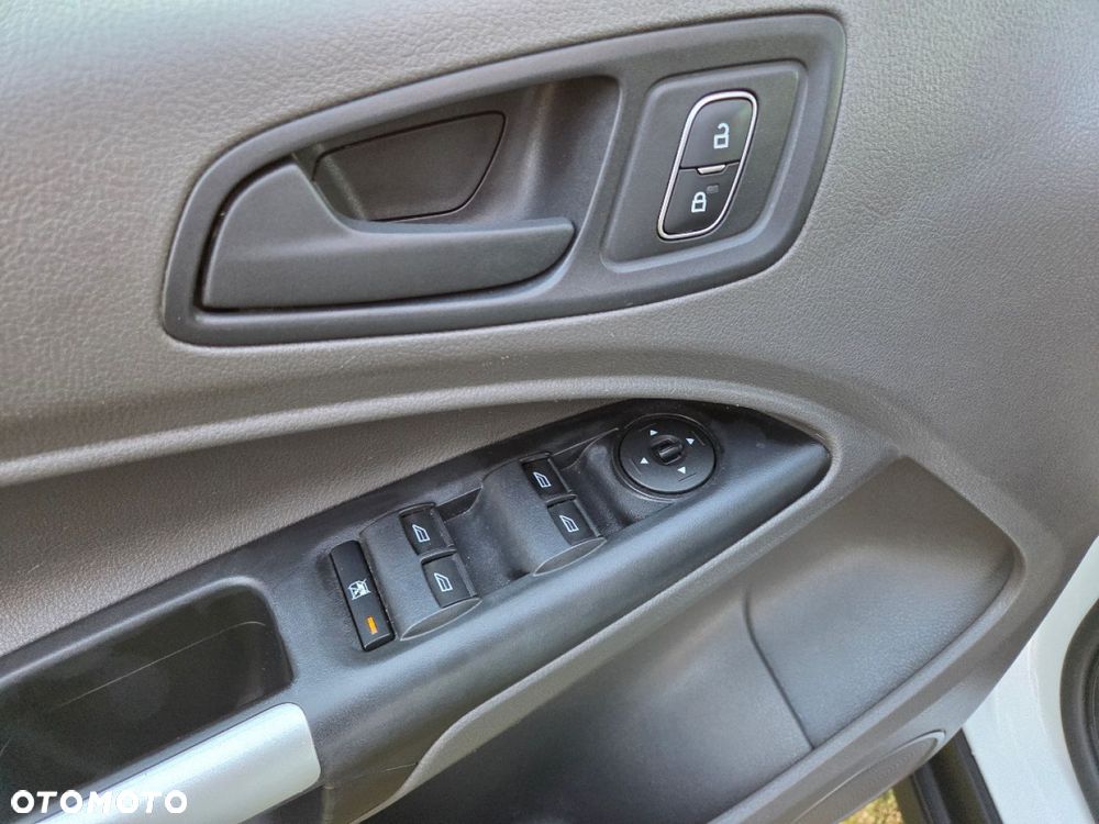 Ford Transit Connect - 7