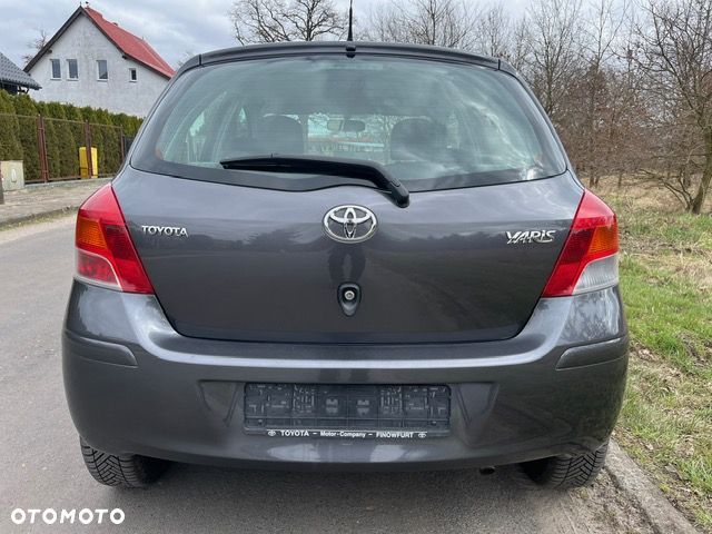 Toyota Yaris 1.0 VVT-i Cool - 5