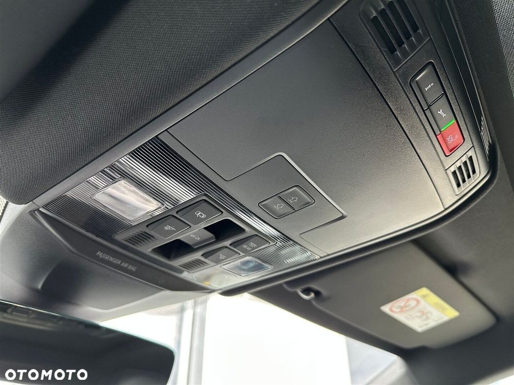 Volkswagen Arteon 2.0 TSI 4Motion R DSG - 29