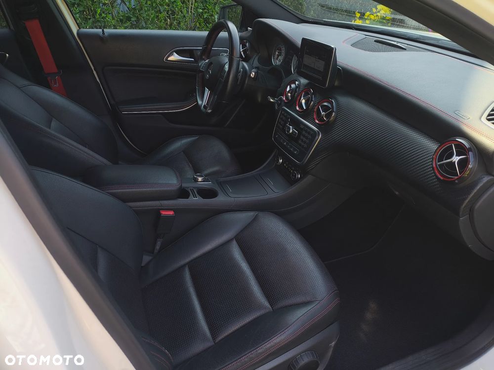 Mercedes-Benz Klasa A 250 Sport - 24