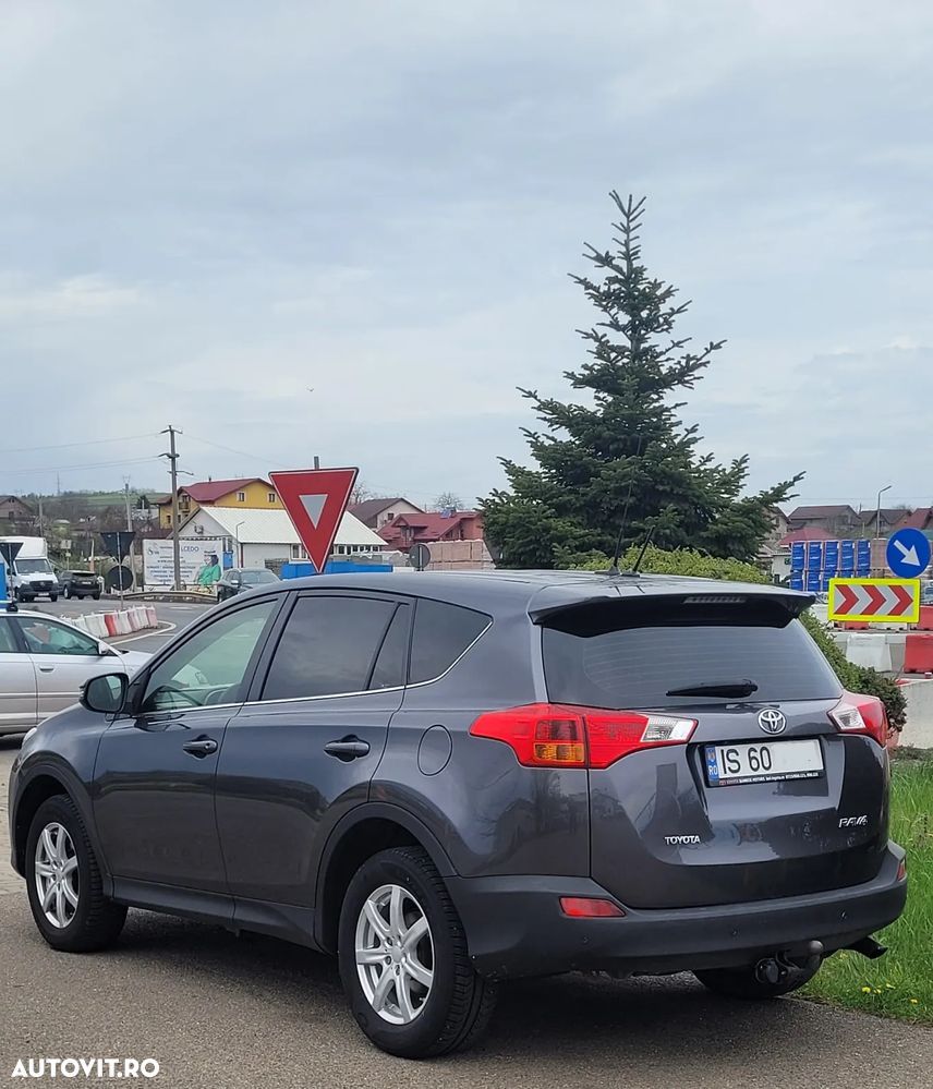 Toyota RAV4 2.0 D-4D 4x2 Start-Stop Life - 4