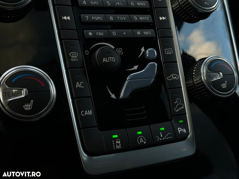 Volvo XC 60 D5 AWD Geartronic Linje Inscription - 23