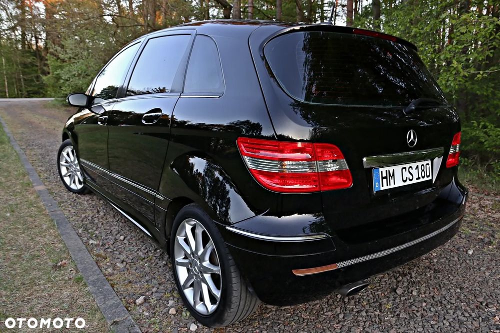 Mercedes-Benz Klasa B 200 Special Edition - 24